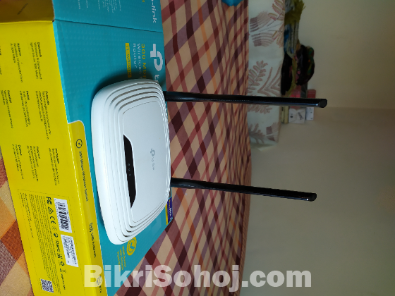 TP-LINK MODEL: WR841N